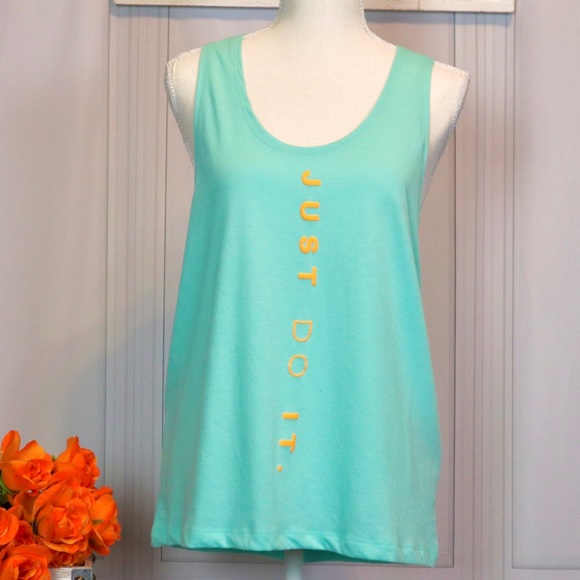 Nike. Tank top. - Picture 4 of 6